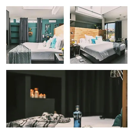 House Gallery 10 Villa